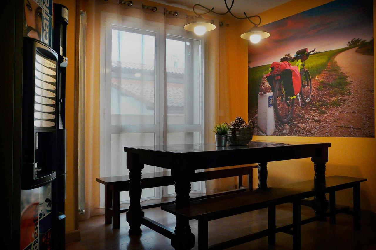 Albergue San Nicolas Larrasoana Ngoại thất bức ảnh